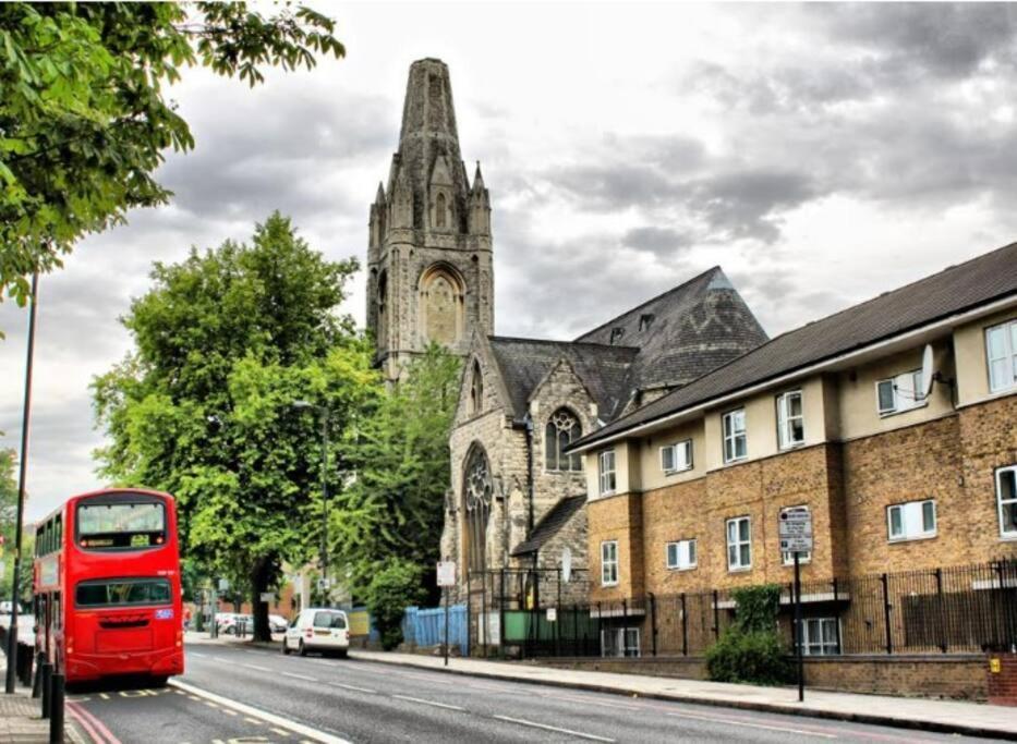 London Double Bedroom Hotel In Tufnell Park With Wifi Exterior photo