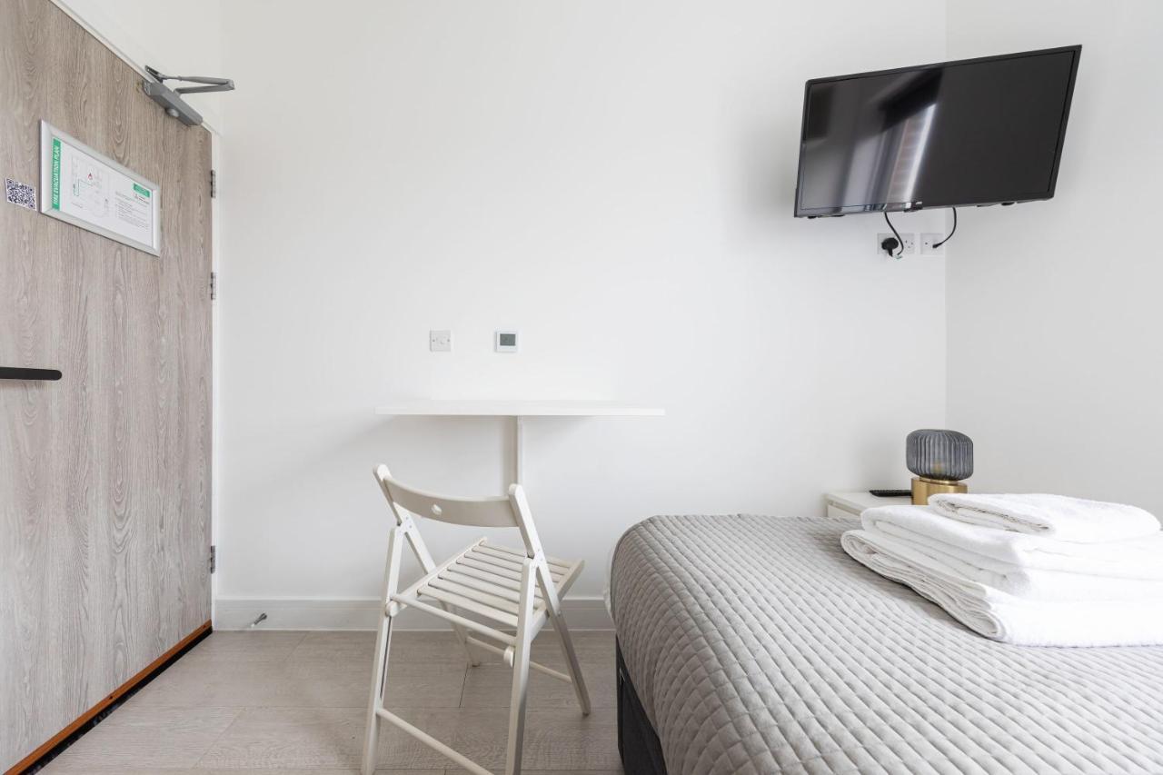 London Double Bedroom Hotel In Tufnell Park With Wifi Exterior photo